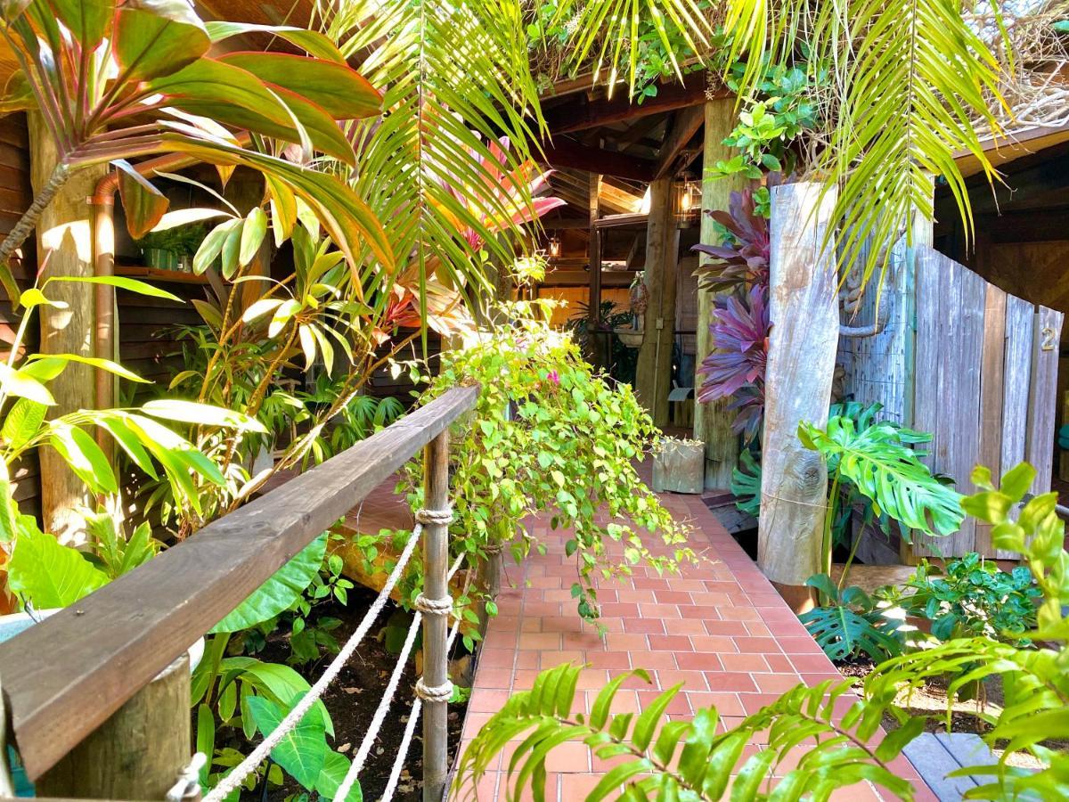 The Kulani Maui Hotel Lahaina Bagian luar foto